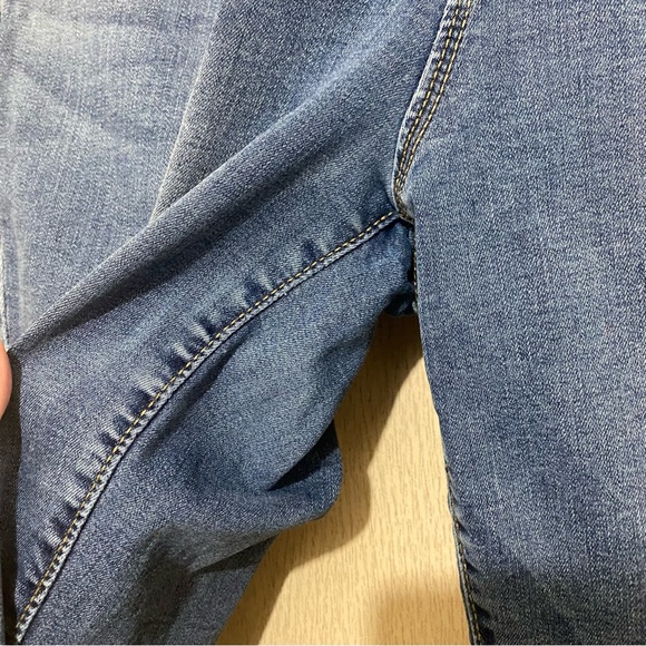 Rockstar Super Skinny Medium Wash Jeans - Old Navy - Size 14 Long - Picture 7 of 10